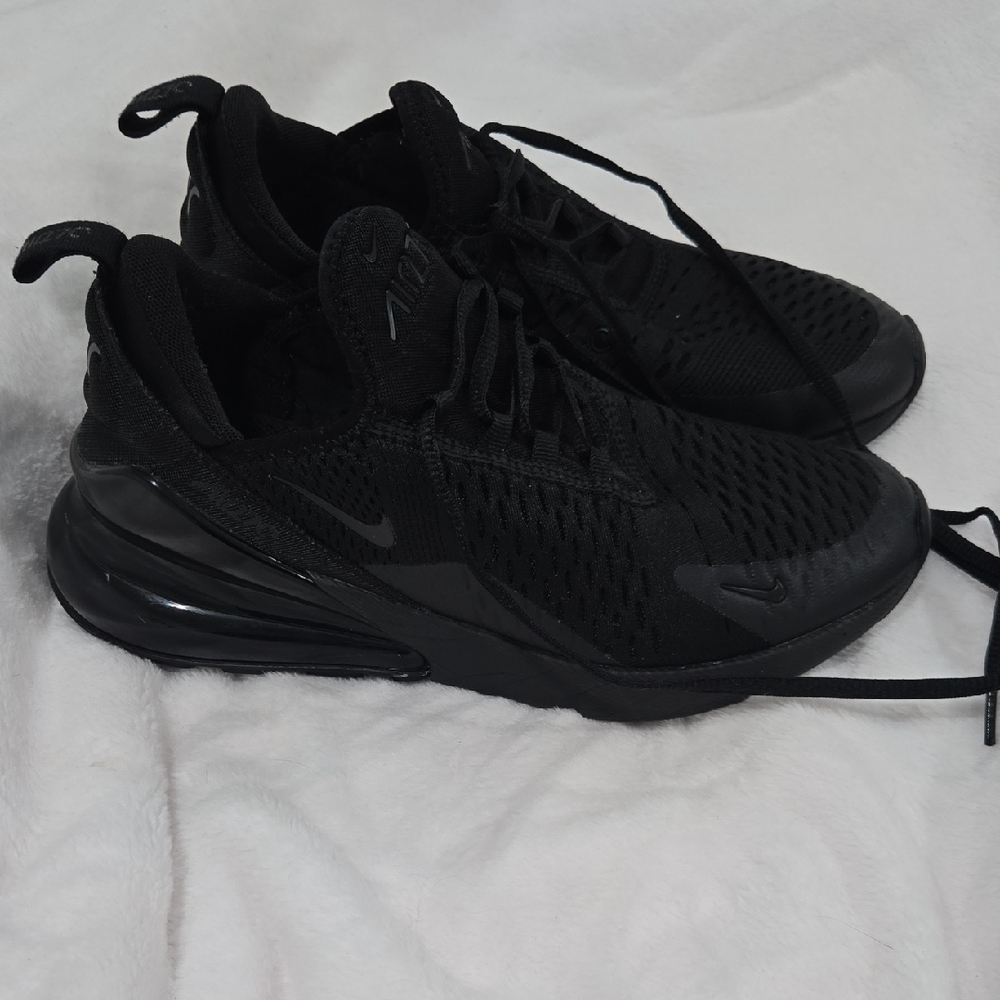Nike Black Air Max Athletic Shoes